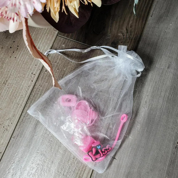 NWT Tumbler Straw Toppers Straw Caps and Accessories 8pc Pink OMG Kiss - Picture 3 of 8